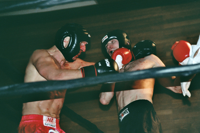 Ausrüstung ist wichtig beim Training im Thai-Boxen